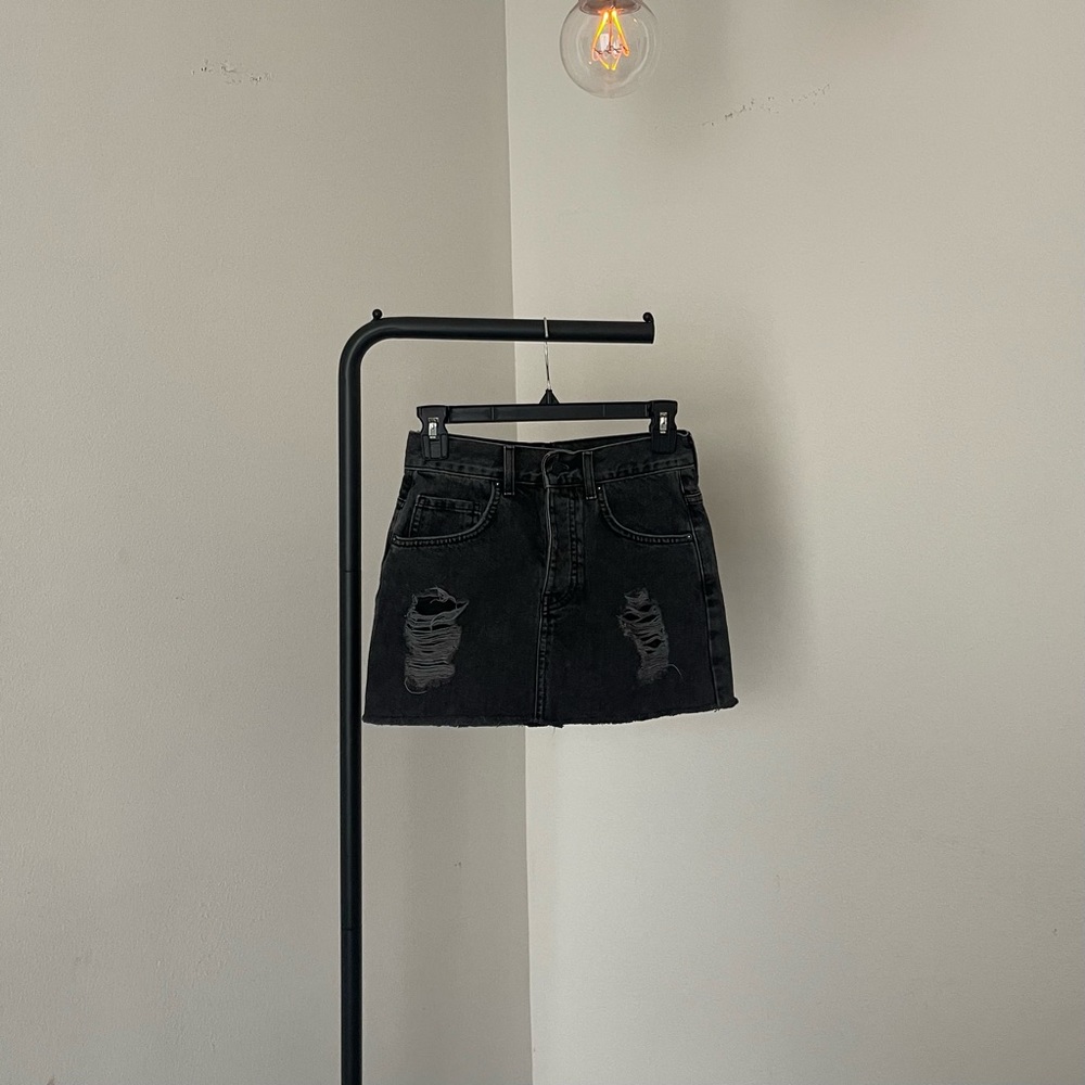 Forever 21 black denim skirt
